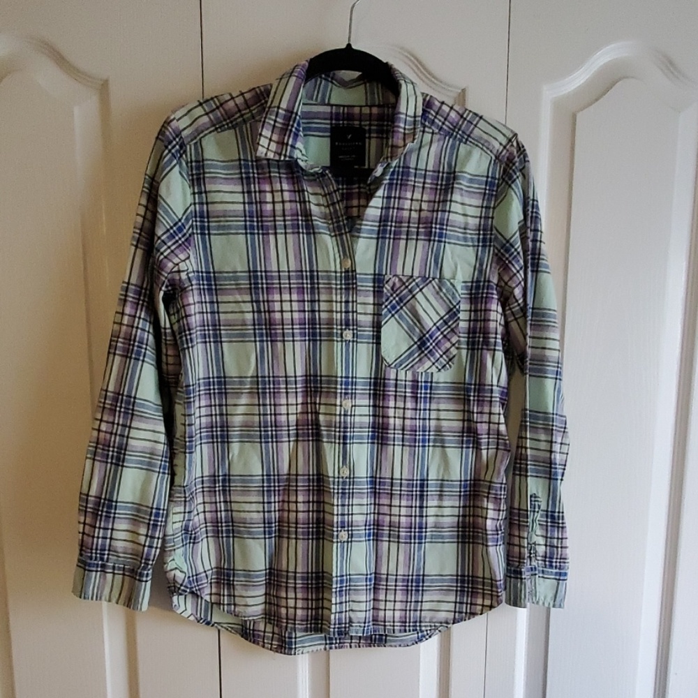 American Eagle Plaid Boyfriend Shirt size Medium